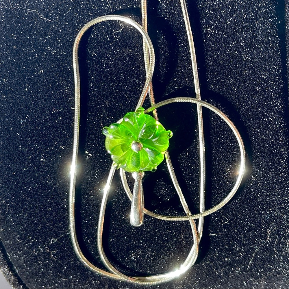Petite SAJEN Brand Gorgeous Carved Green Glass Flower Pendant Sterling Necklace